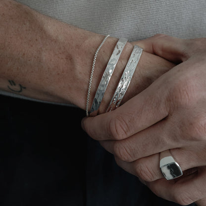 Strata Cuff 01