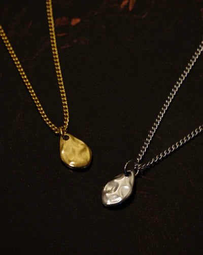 Form Drop Necklace